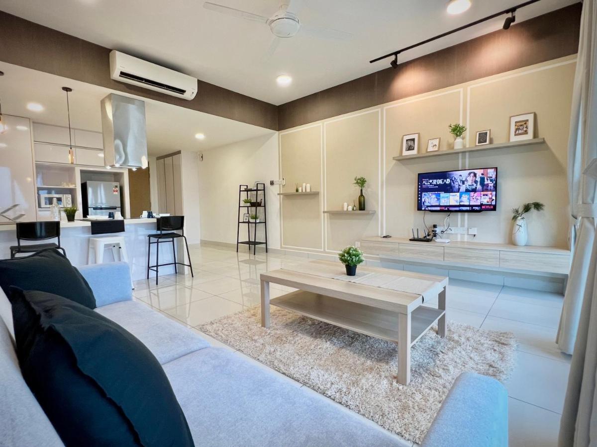 Royale Cottage Midvalley Netflix Pools 4 Pax Johor Bahru Buitenkant foto