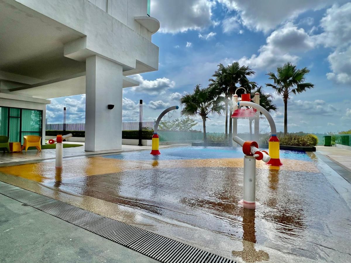 Royale Cottage Midvalley Netflix Pools 4 Pax Johor Bahru Buitenkant foto